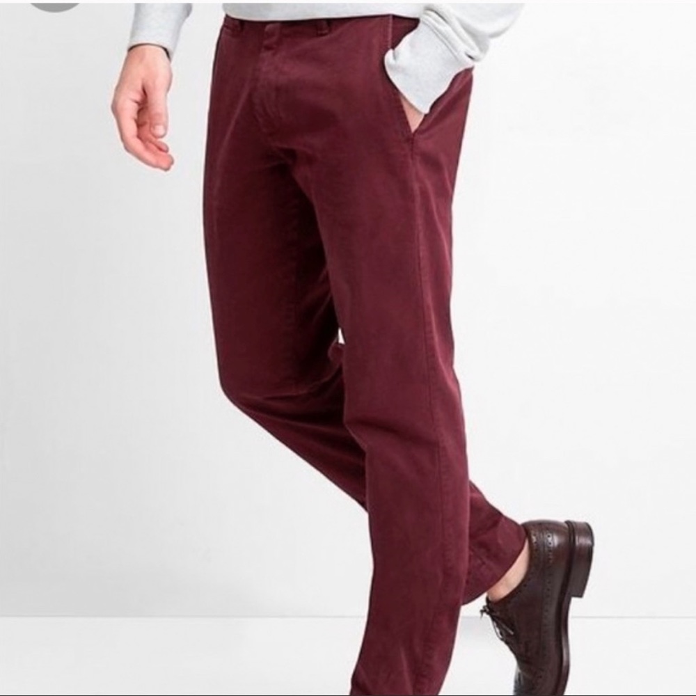 GapKHAKIS Slim fit Maroon Mens Chinos